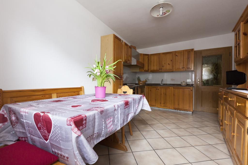 Appartamento Zeni - Dolomiti Di Brenta モルヴェーノ 部屋 写真